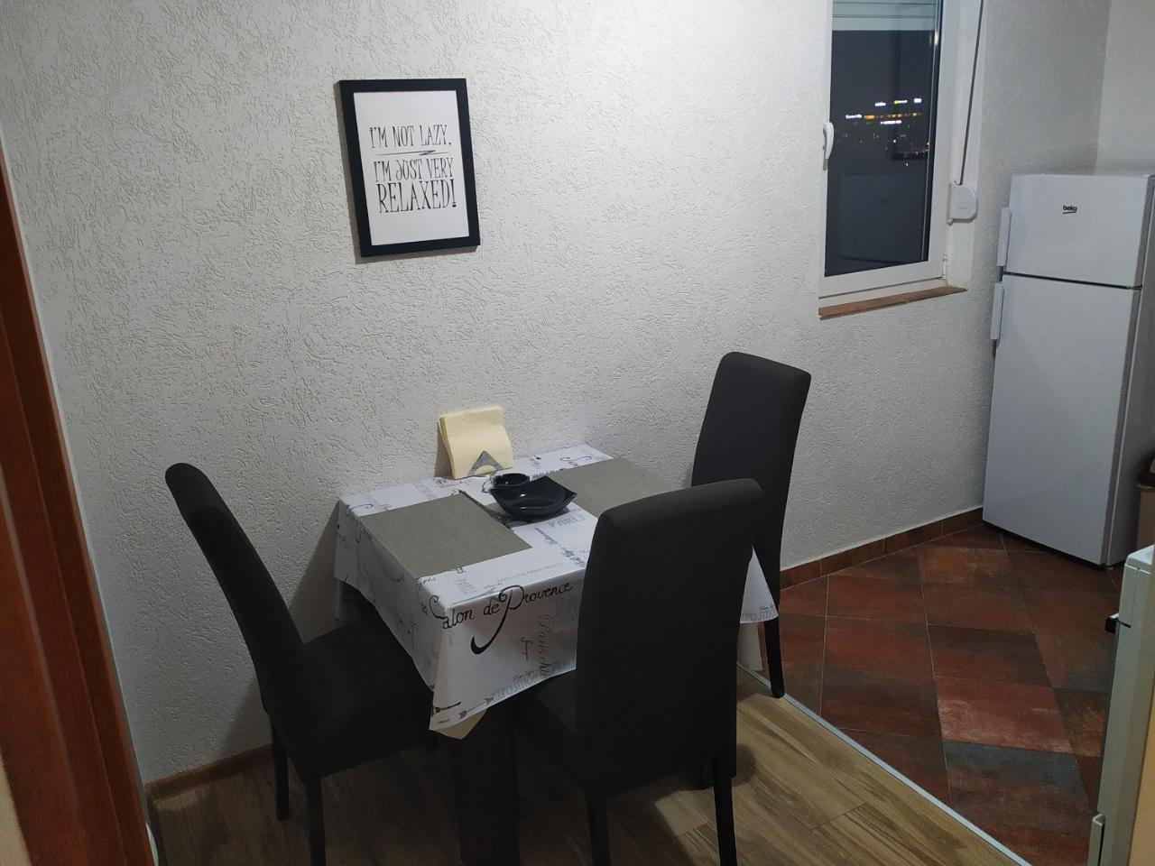 Apartment Dora Ποντγορίτσα Εξωτερικό φωτογραφία