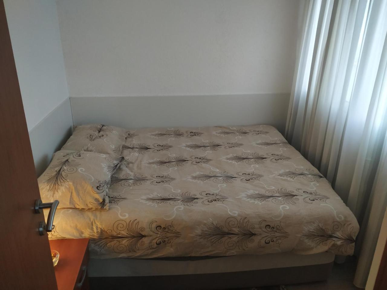 Apartment Dora Ποντγορίτσα Εξωτερικό φωτογραφία
