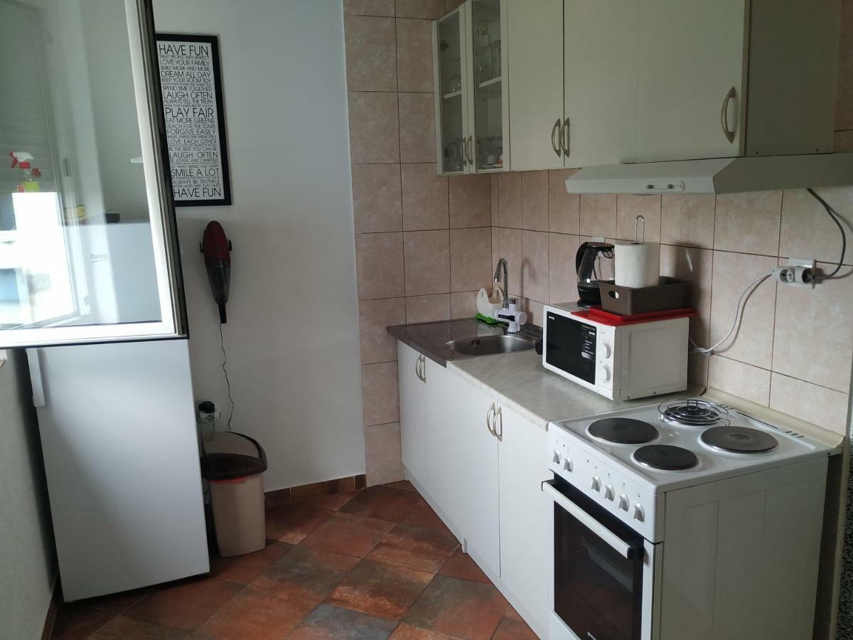 Apartment Dora Ποντγορίτσα Εξωτερικό φωτογραφία